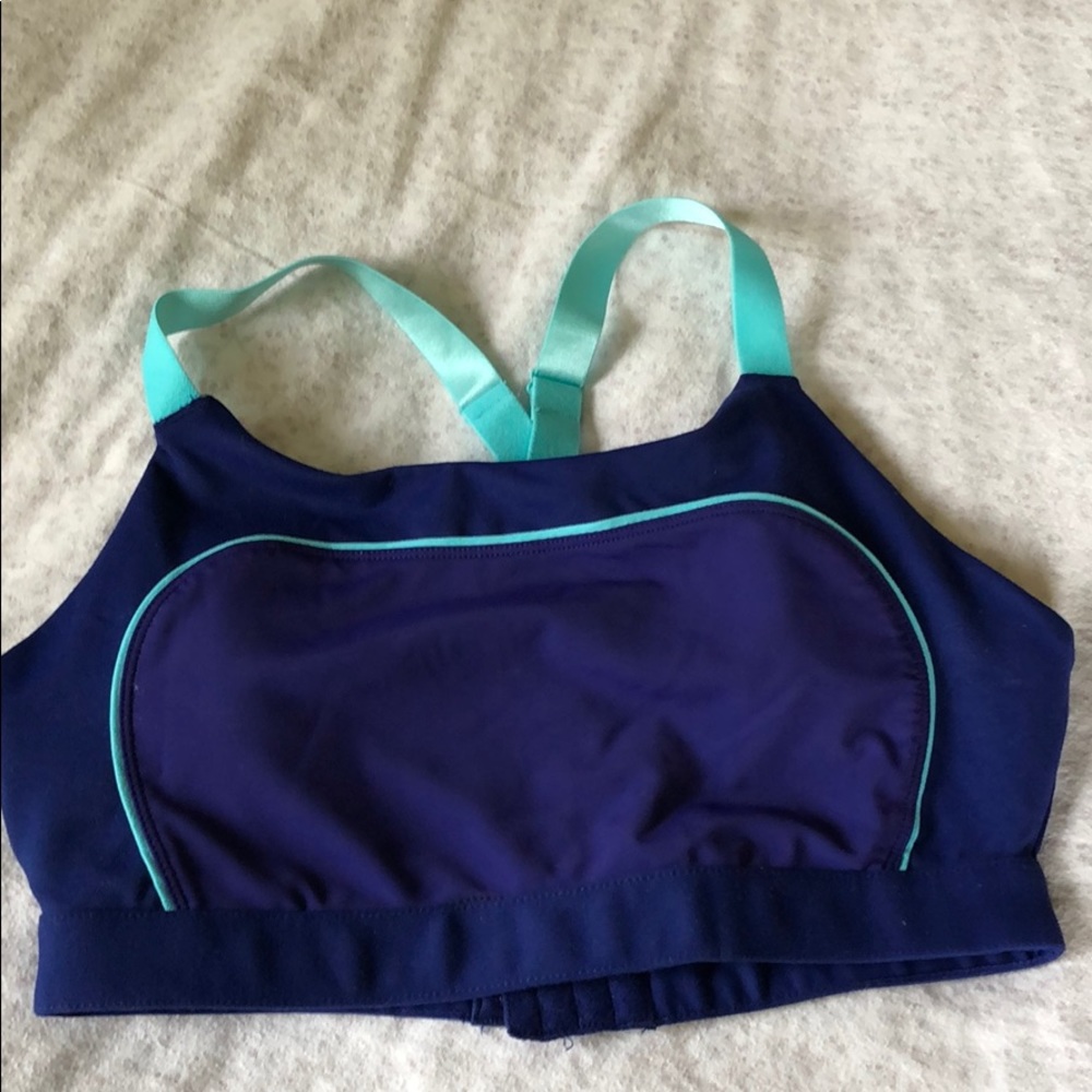 Fabletics sports Bra